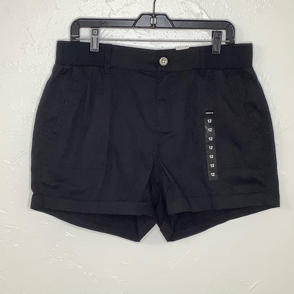 torrid high waist chino flat front pockets black cuffed shorts size 12 NWT - Picture 1 of 11